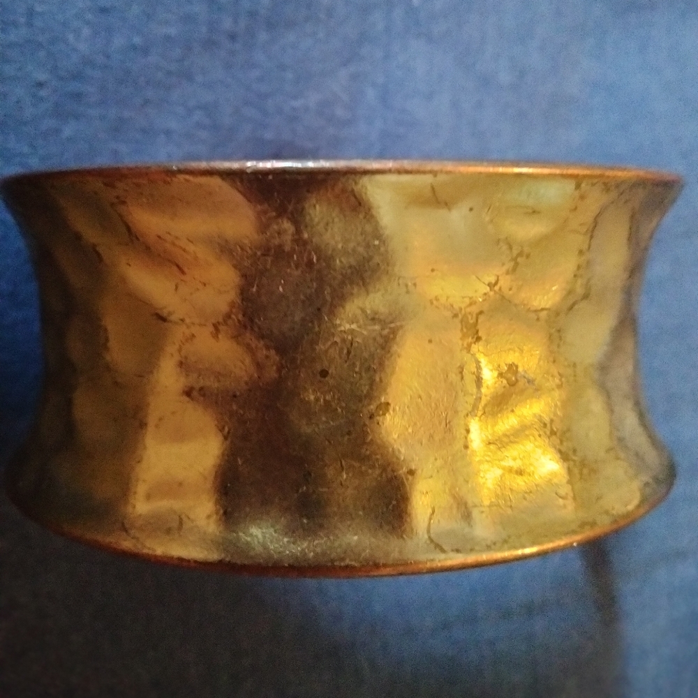3 for💲25🌟(a lot of wear & scratches) hinged gold-tone hammered cuff bracelet